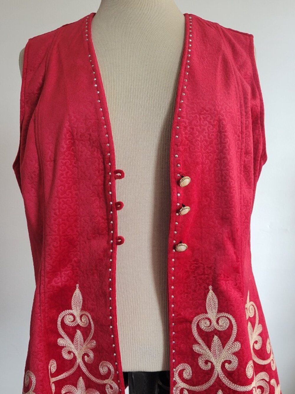 Sezim Women’s Red Velvet Vest with Pearlized Beads & Buttons (Size: S)